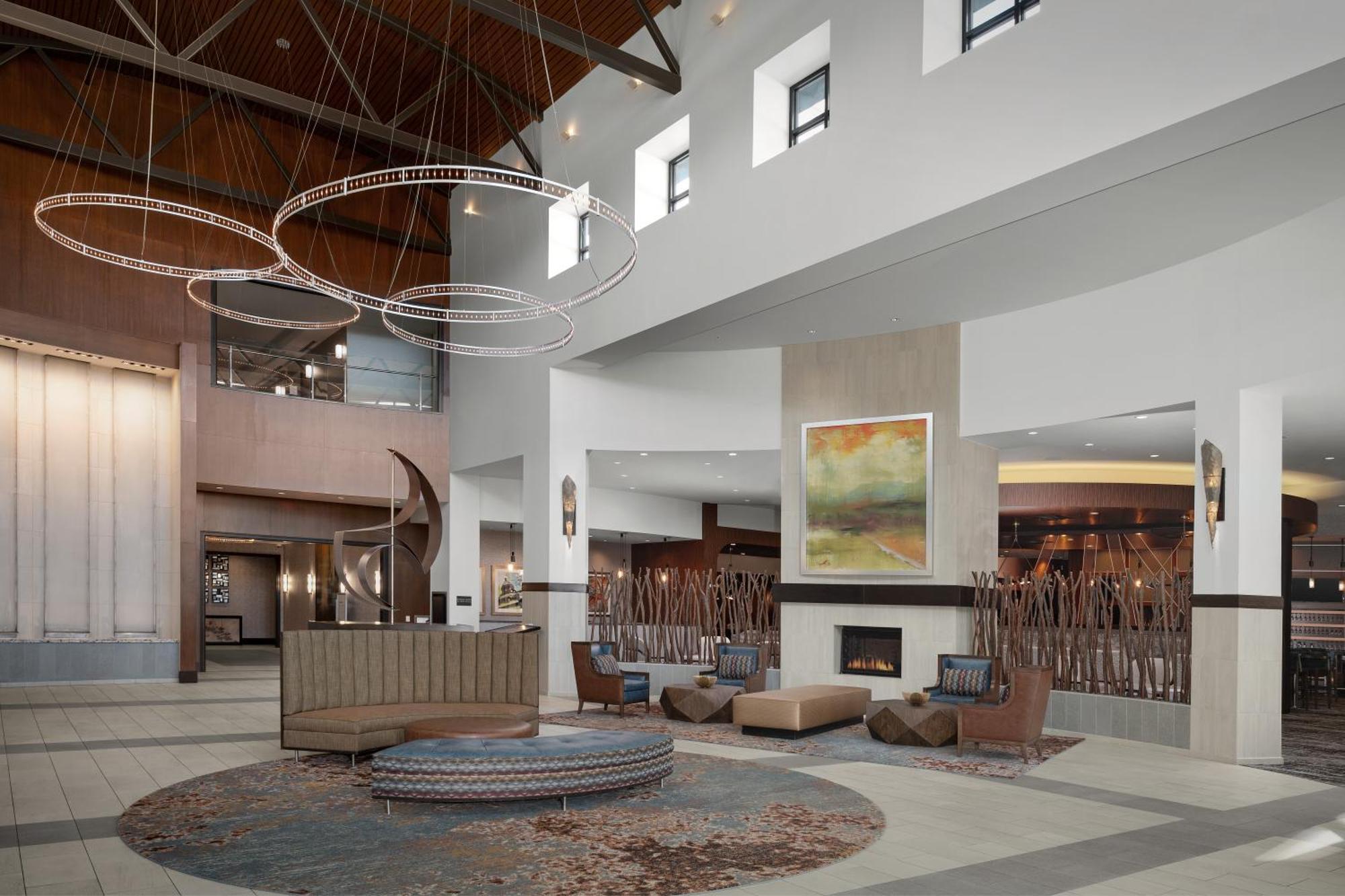 Embassy Suites Springfield Esterno foto