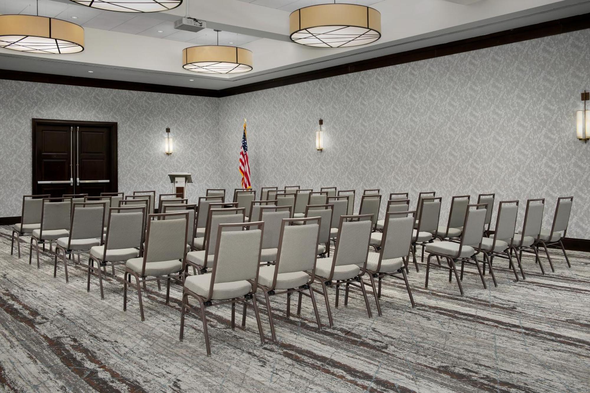Embassy Suites Springfield Esterno foto