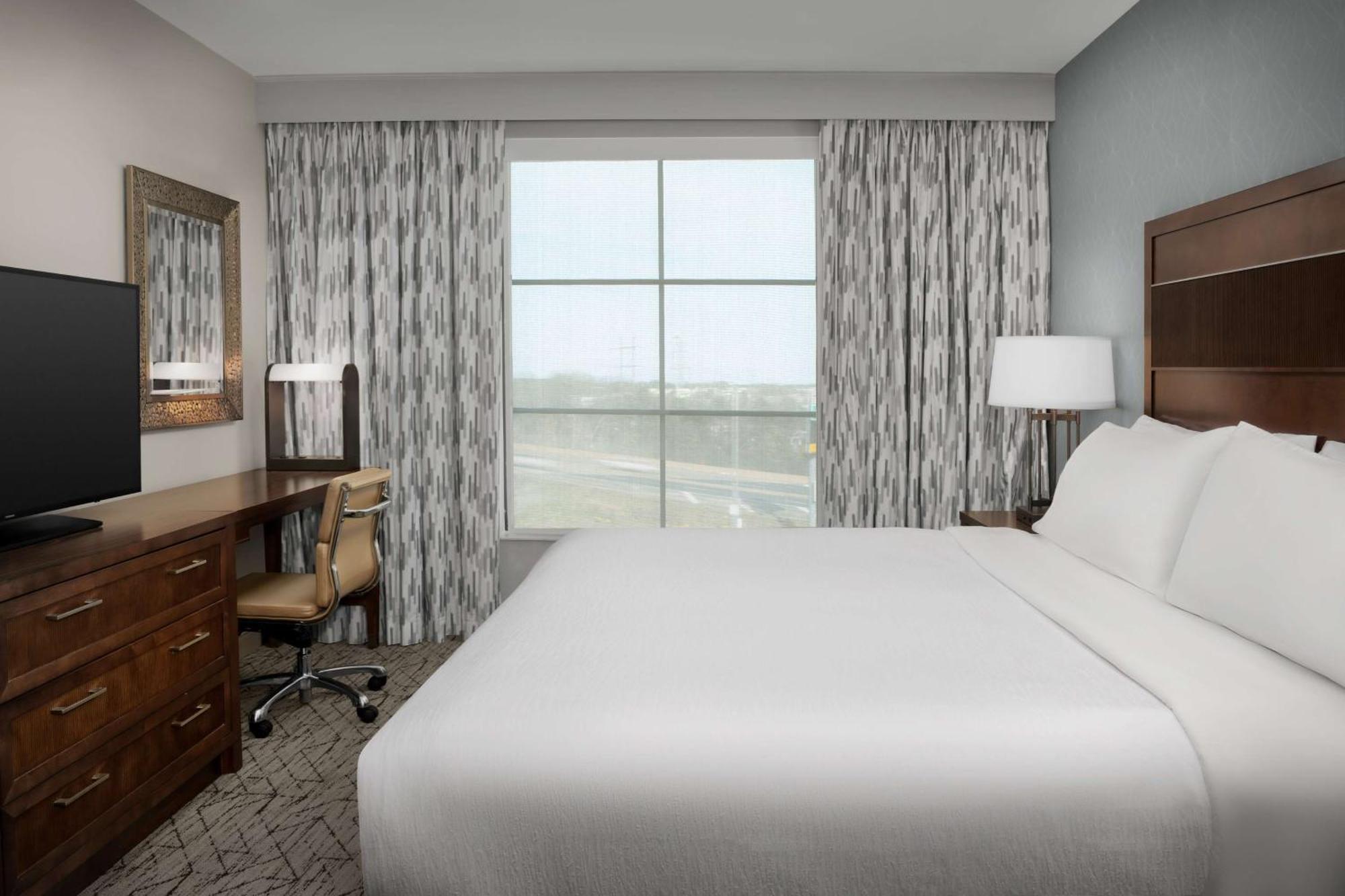 Embassy Suites Springfield Esterno foto