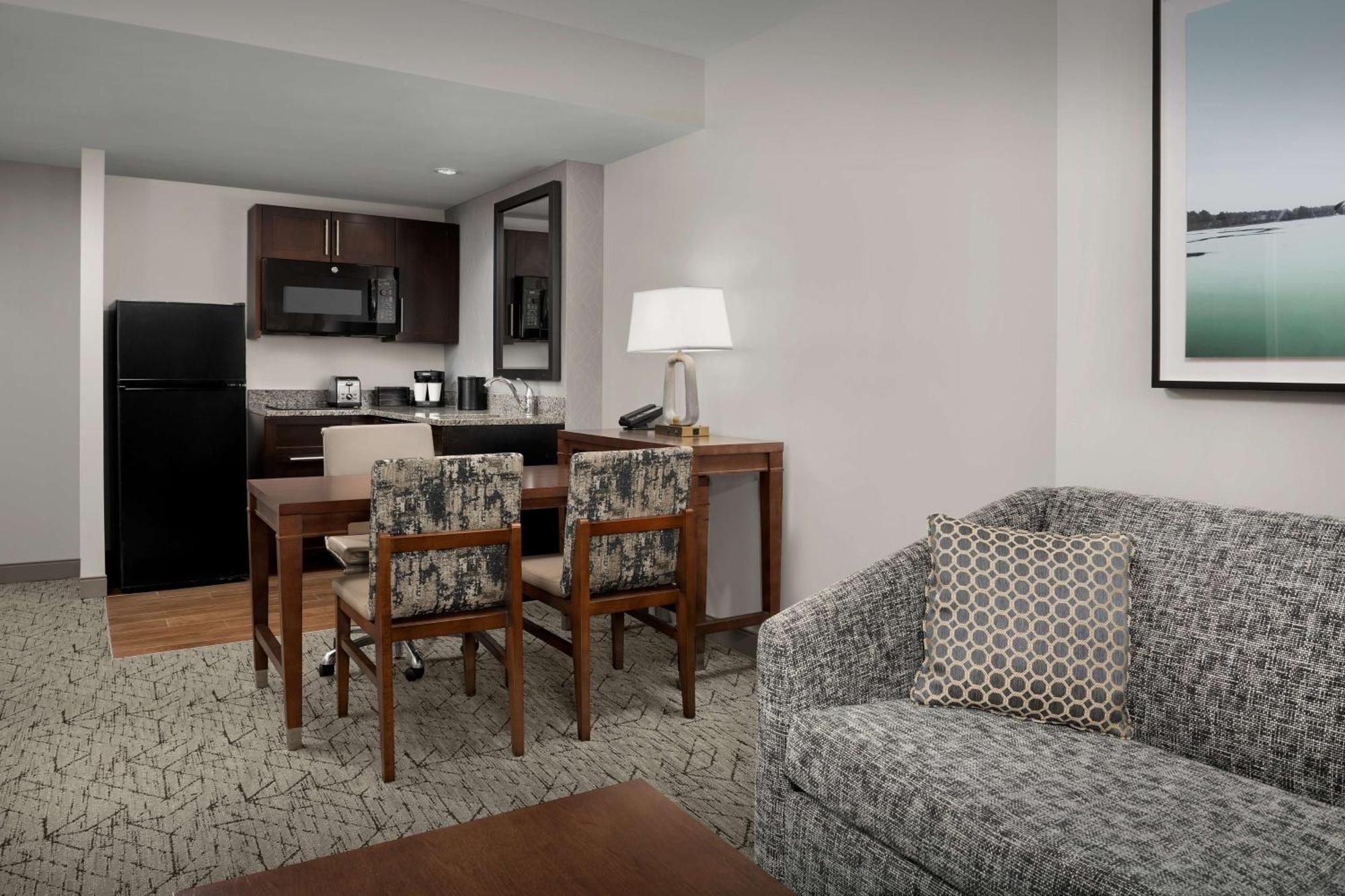 Embassy Suites Springfield Esterno foto